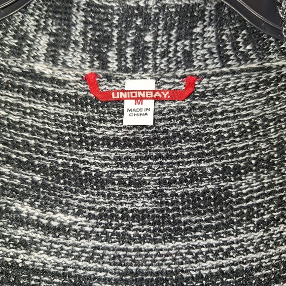 Unionbay Geo Fair Isle Mika Cardigan  Size Medium - Picture 5 of 5